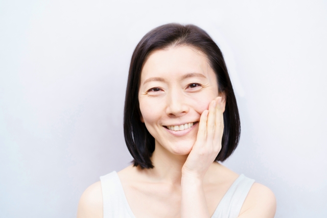笑顔の女性